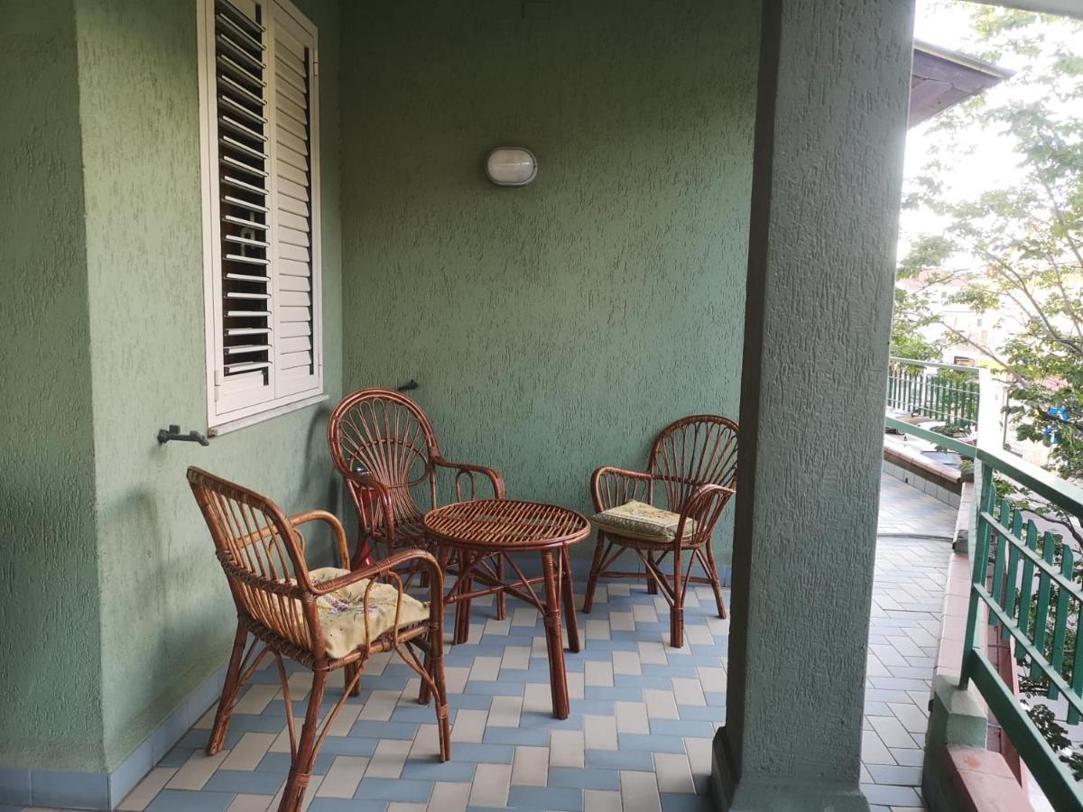 Assueli B&B Асемини Екстериор снимка